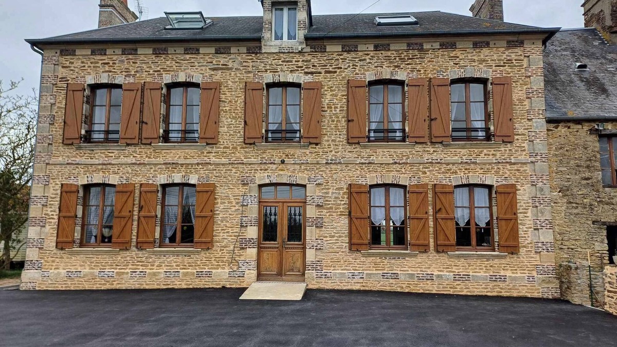 Sainte-Marguerite-d'Elle Other | à la Campagne en Normandie , Gite Grande Capacité de 12 Personnes