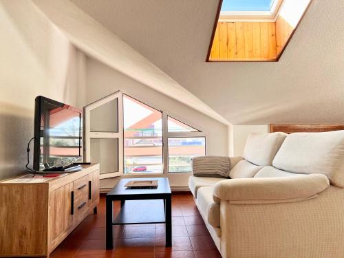 Soto de la Marina Apartment | Ático La Canal - Monabri
