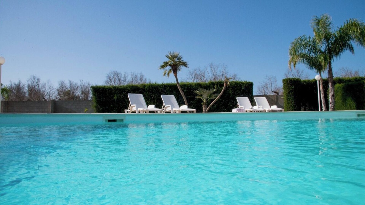 Melissano Villa | è una villa con piscina immersa nel verde, è vicina a Gallipoli, Otranto e Leuca