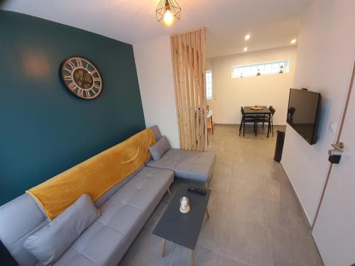 Provin Apartment | Ô’Mille’Lieux by Audrey & Thomas