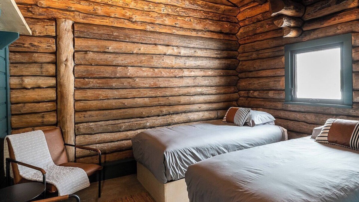 Saint-Simeon Cabin | ÖBois Charlevoix: L'Écurie (cottage)