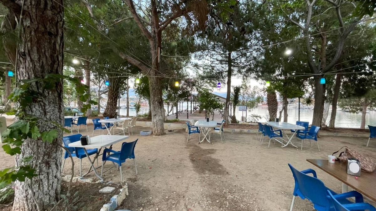 Aydincik Hotel | Ünlü Konaklama Kafe