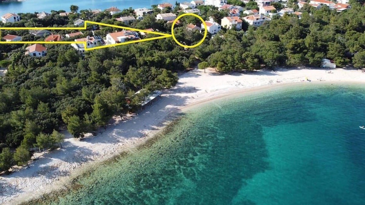 Simuni Apartment | Šimuni holiday home beachfront