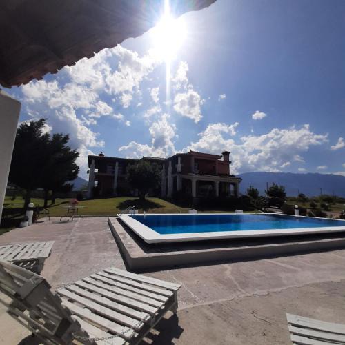 Mavromati Villa | Αρχοντικό Παπανικολάου