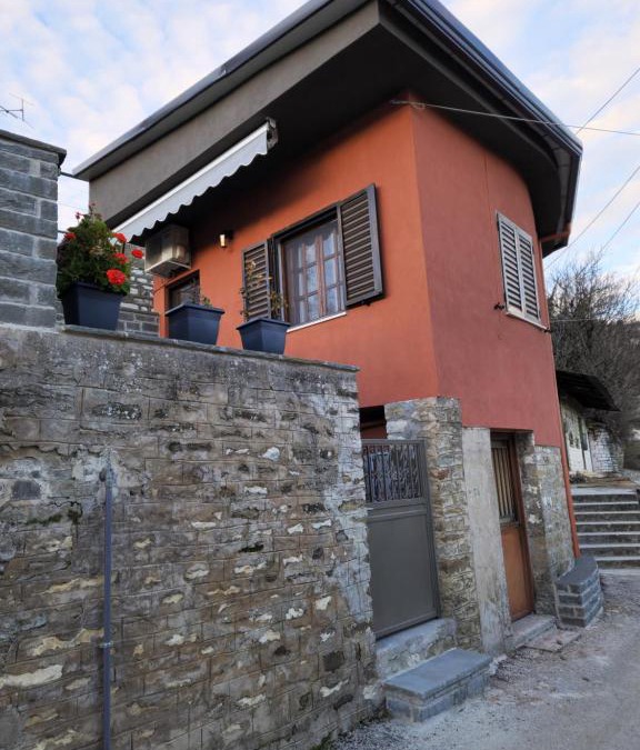 North Tzoumerka House | Ξενώνας museum 1ου ορόφου στο Ελληνικό Ιωαννίνων