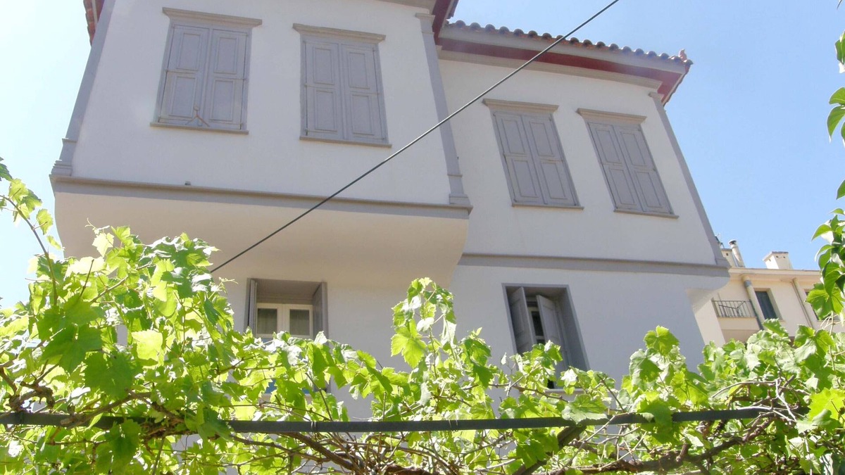 Lesvos House | Παραδοσιακός πύργος, χτισμένος το 1827.