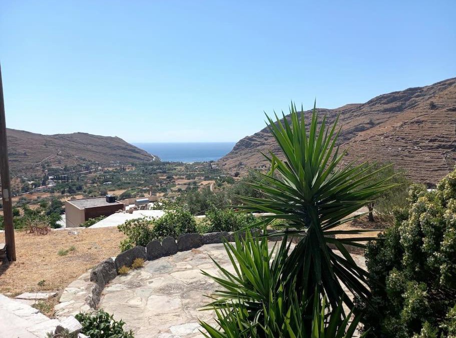 Pisses Apartment | Το Σπίτι στην Πλάκα/To Spiti stin Plaka