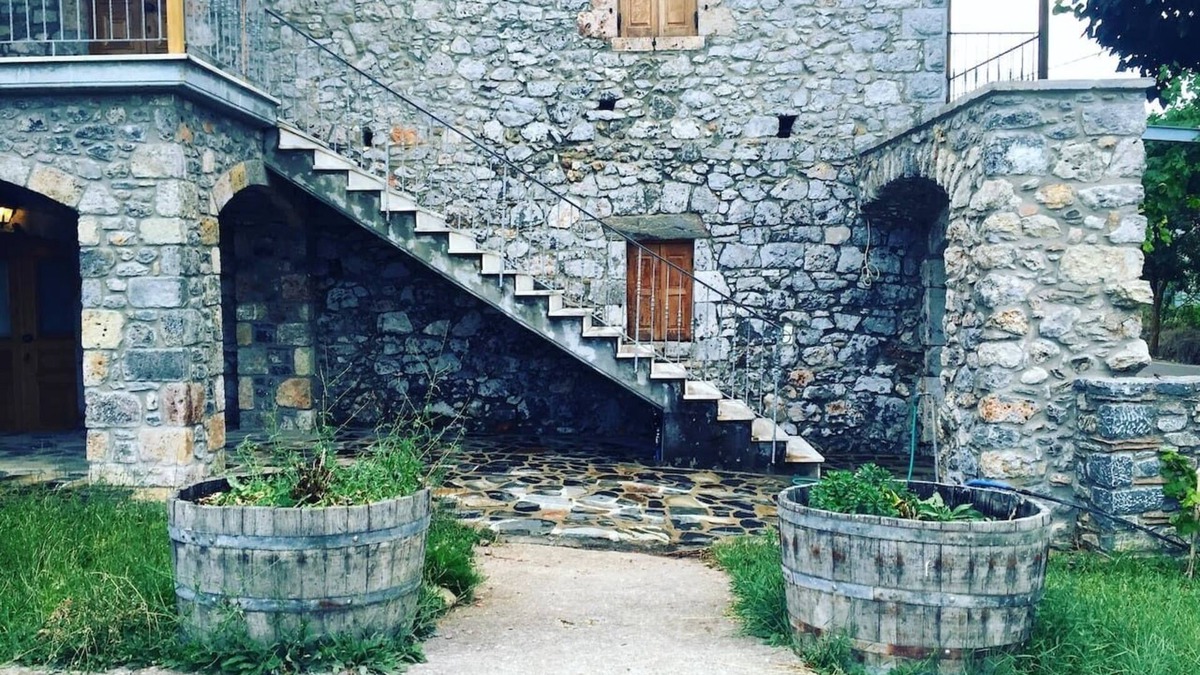 Karyes Apartment | Τraditional Stonebuilt House, mountain Parnon, Karyes Lakonias