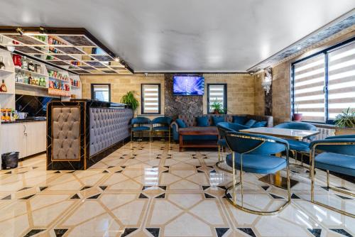 Kaztsik Hotel | РИМ Grand Hotel