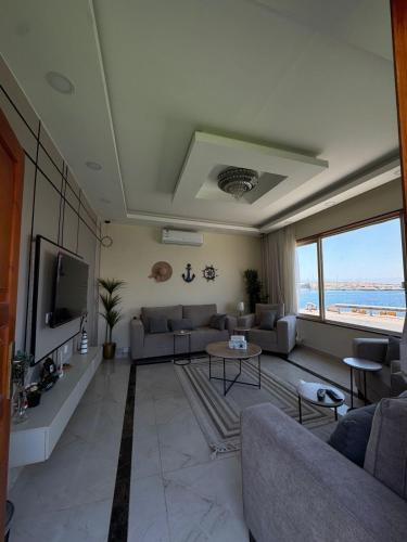 Haql Ski Chalet | استراحة شاطي النخيل مطله على البحربدون مسبح