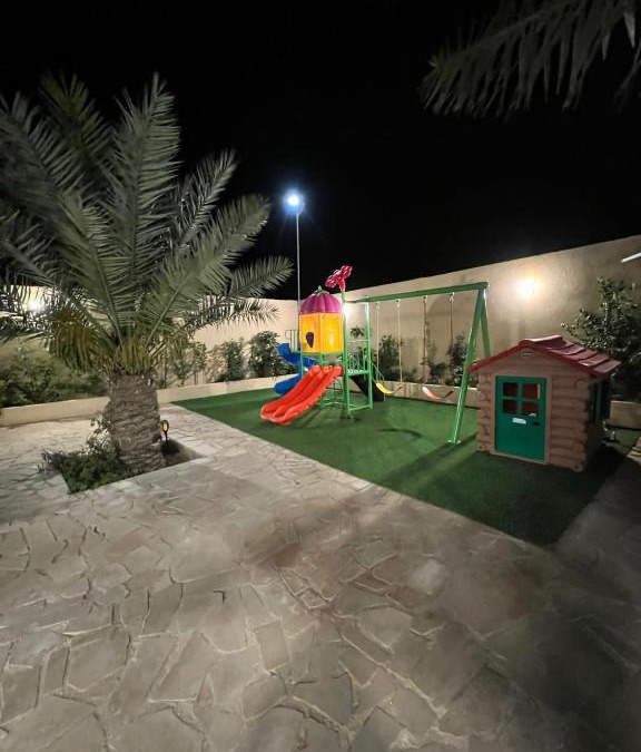 Huraymila Ski Chalet | شالية السحاب