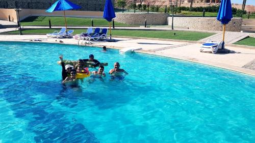 Ras Sudar Ski Chalet | شاليه ببورتو السخنه غرفتين بحديقه Heaven hills عائلات فقط M