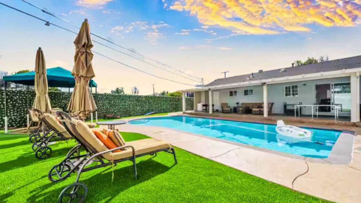Winnetka House | ৎ୭Glamour Home ৎ୭ Pool Games Jacuzzi & more
