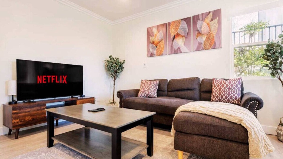 Burbank House | ৎ୭Serene Home in Central Burbankৎ୭ 2 bedrooms,wifi