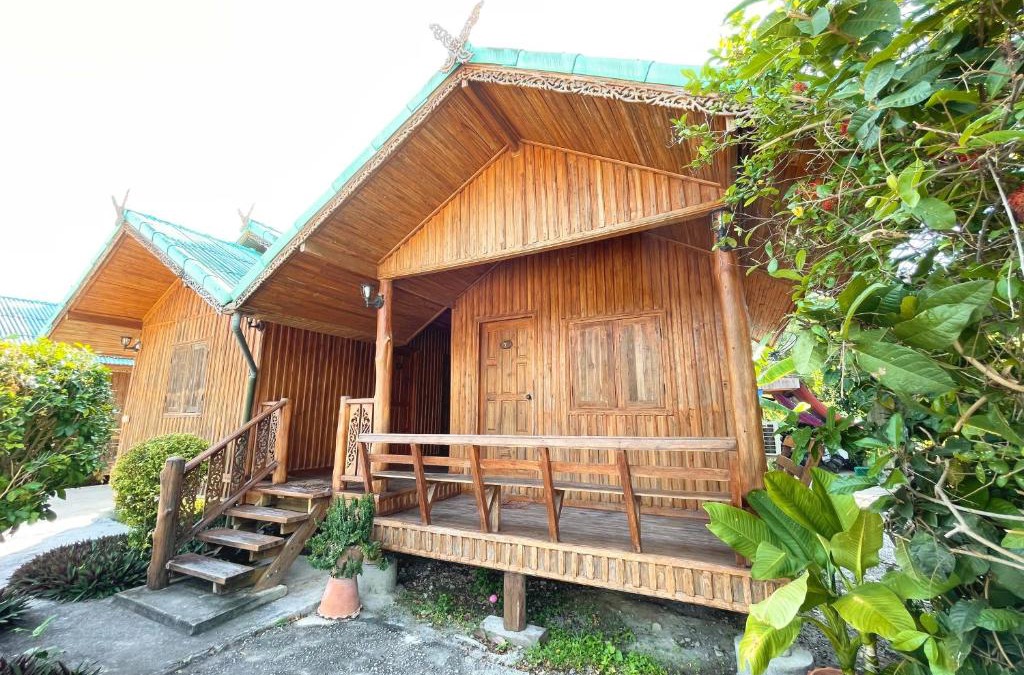 Khlong Wan Hotel | จันทวี รีสอร์ท