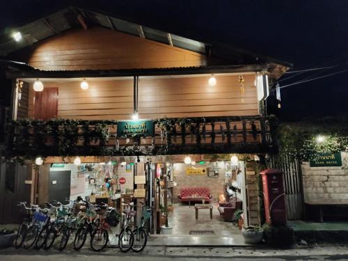 Chiang Khan House | บ้านนาที Baan Natee