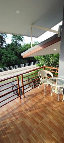 Tha Yang House | บ้านริมน้ำท่าคอย