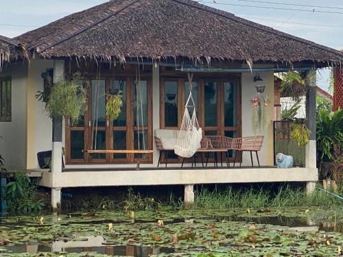 Khao Suan Kwang Cabin | ปีกไม้วิลล่าบ้านMaya-มายา