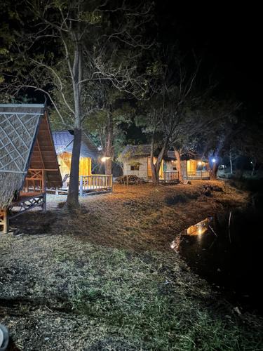 Khok Samrong House | มีสุข ฟาร์มสเตย์