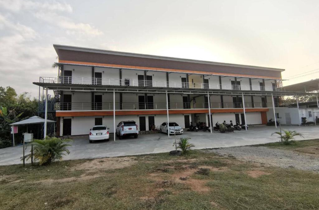 Bua Sali Hotel | อาร์ทู R2 RongKhun