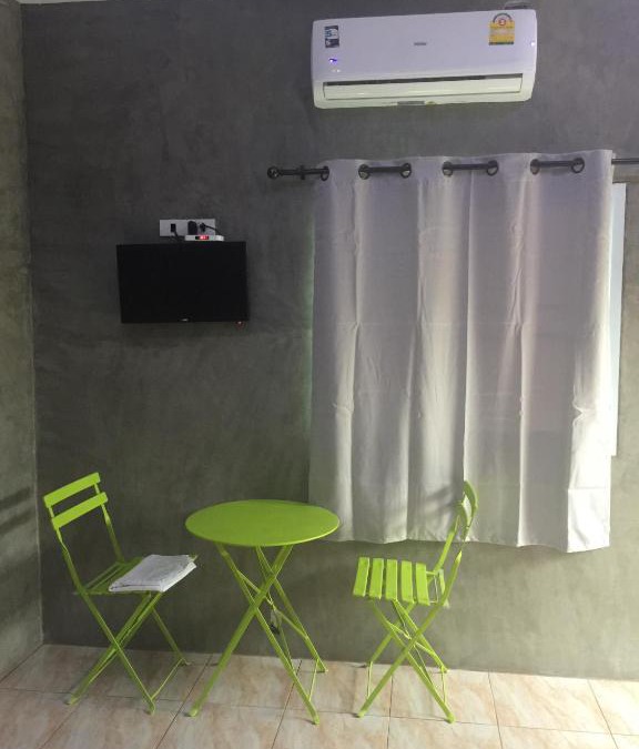 Ban Bueng Resort | เจิดจรัสรีสอร์ทโรงแรม24ชม