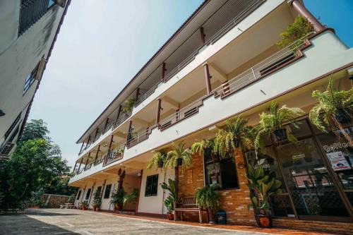 Nai Wiang Apartment | โรงแรมเพิ่มพูล 1