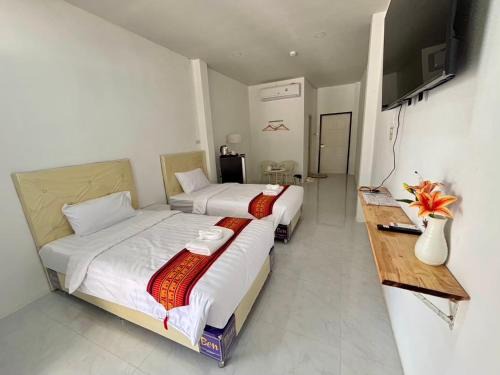 Tha Khun Ram Hotel | ไวท์เฮาส์กำแพงเพชร