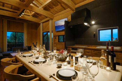 Motobu House | オーシャンビュー BBQ可 最大8名 自然を満喫できる宿 Maru