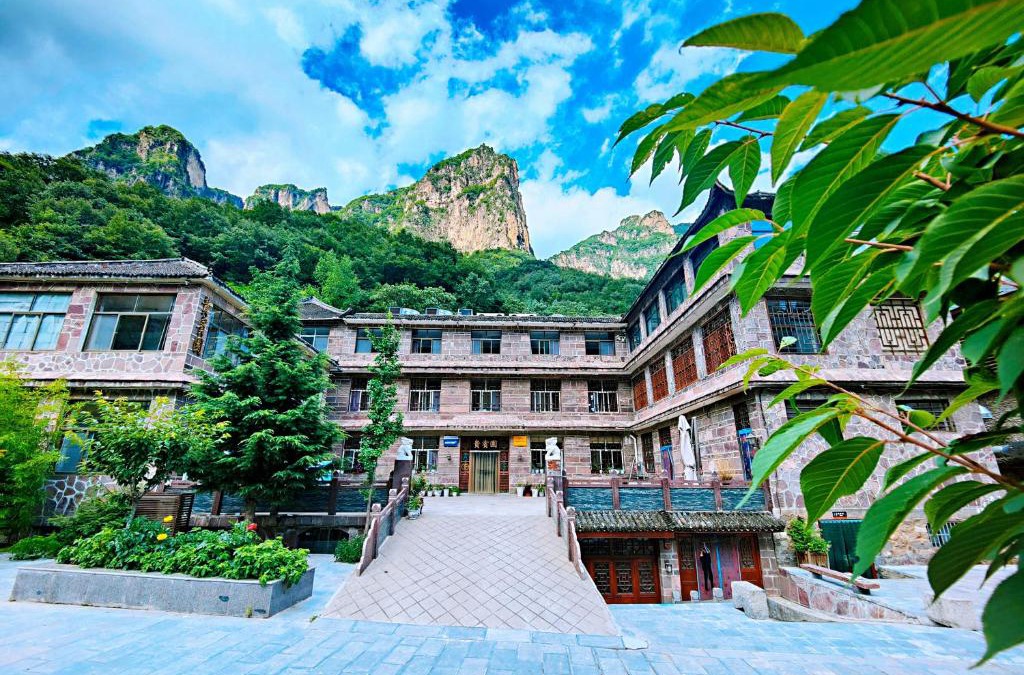 Jincheng Hotel | 万仙山景区郭亮村贵宾园酒店