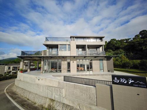 Datong Bed & Breakfast | 亮院子旅墅 Bright Courtyard