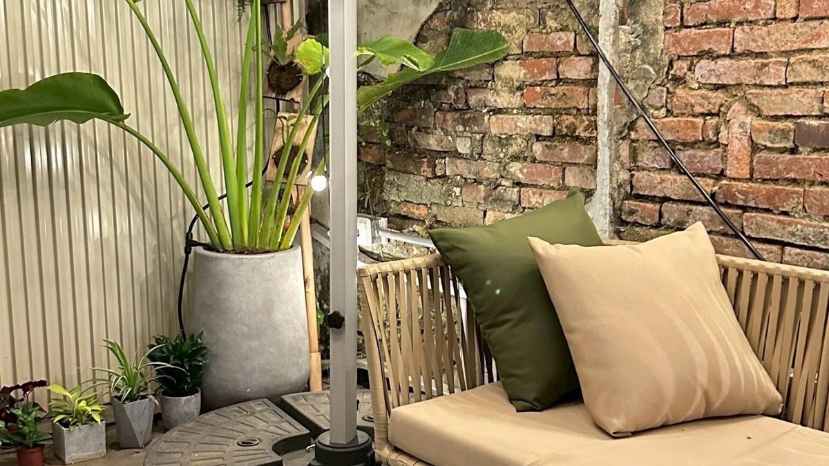 West Central District House | 包棟泳池平房 50坪大空間 可容納10人