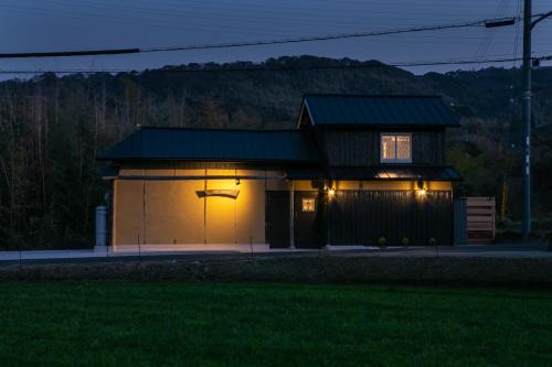 Awaji Villa | 古民家宿 AKIYA cornerstone 淡路島 サウナ ドッグラン