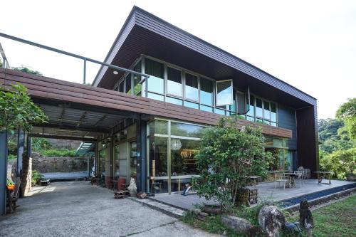 Shuangxi District Bed & Breakfast | 小鳥敲門 Bird Villa