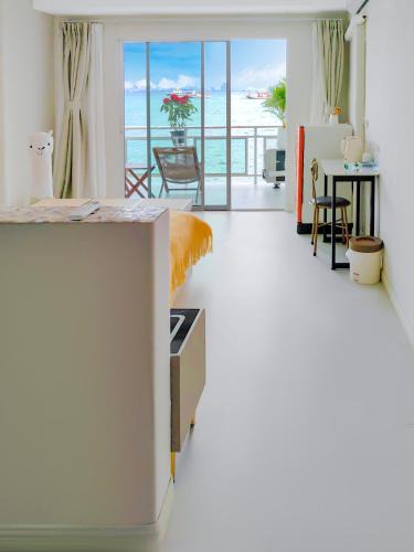 Koh Lan House | 格兰岛屿民宿Rock Resort Kohlarn