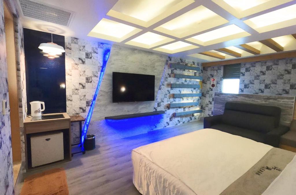 Xihu Hotel | 溪湖汽車旅館