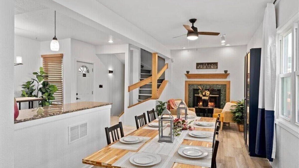 Harambee House | ð€GrandVictorian 5Ksqft Sale Sleeps23 ArcadeGameFloor BBQð€