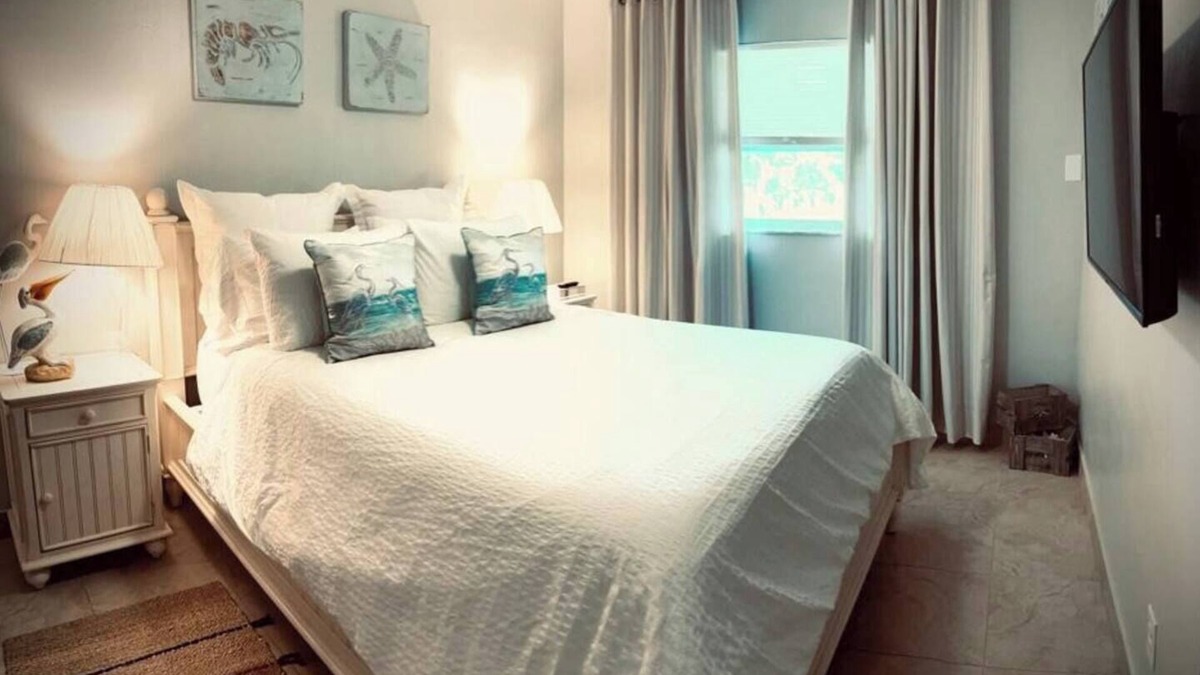 Harbordale Apartment | 01 Coastal Cute 2 Bdrm - FLL-DT-Beach