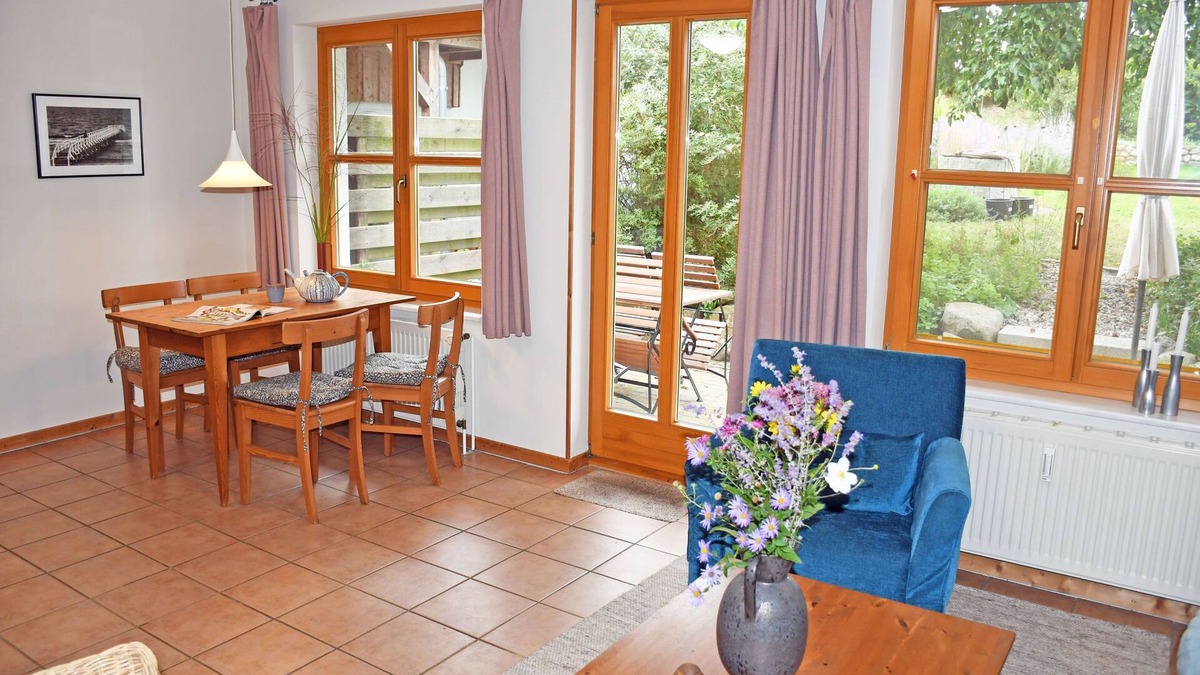 Lancken-Granitz Apartment | 03 Holiday apartment with garden terrace - Holiday apartments in the fishing village and under the