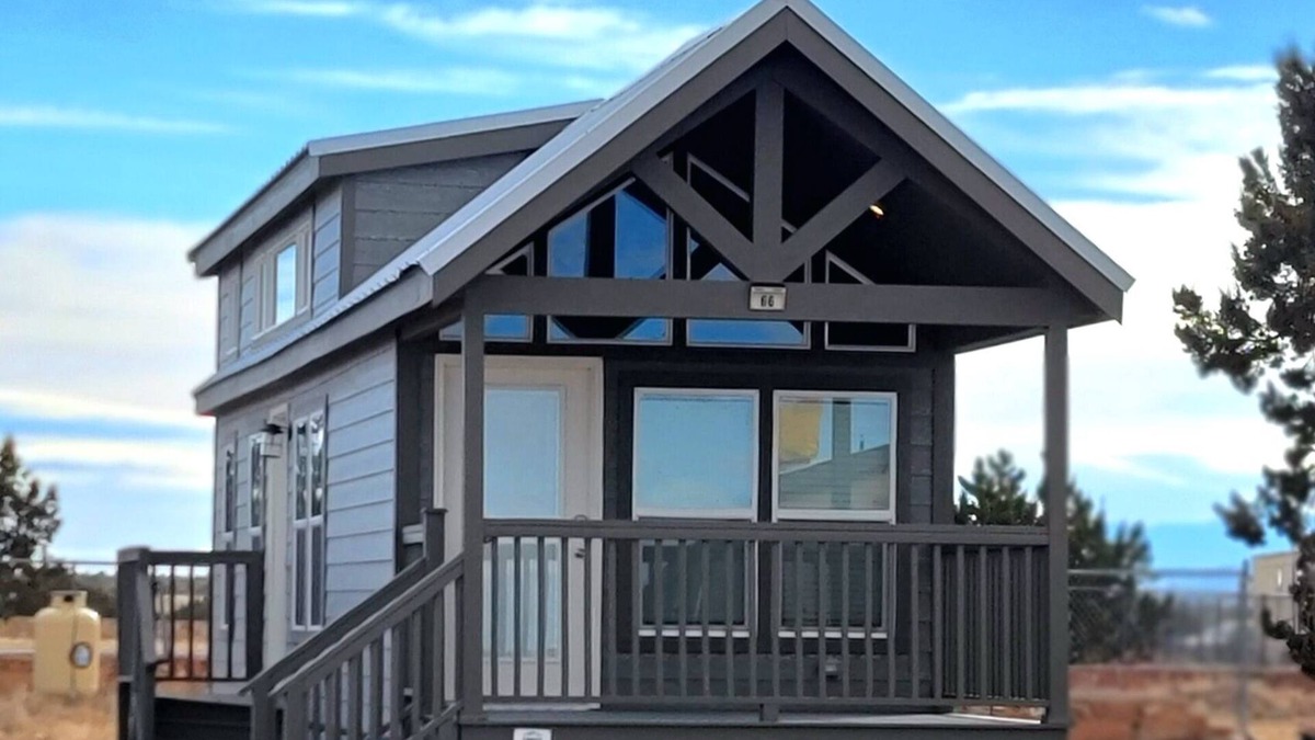 Valle Ski Chalet | 091 Tiny Home near Grand Canyon South Rim Sleeps 8