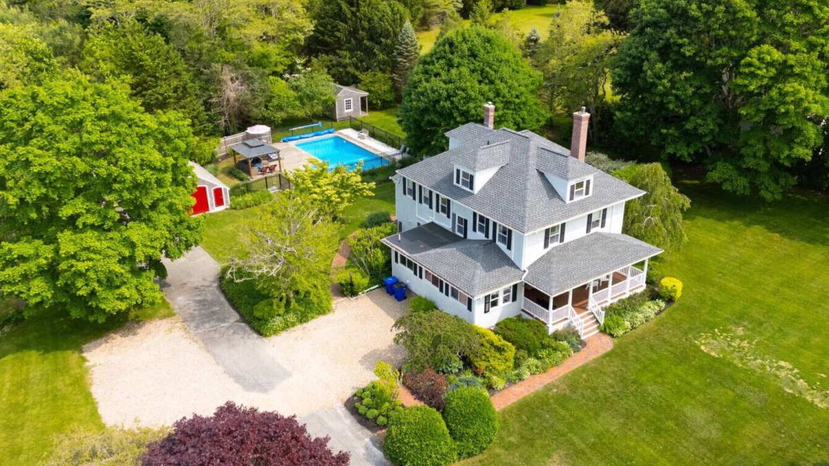 Cataumet Apartment | 1.2 Acre Estate | Pool | Close to Beaches | Games