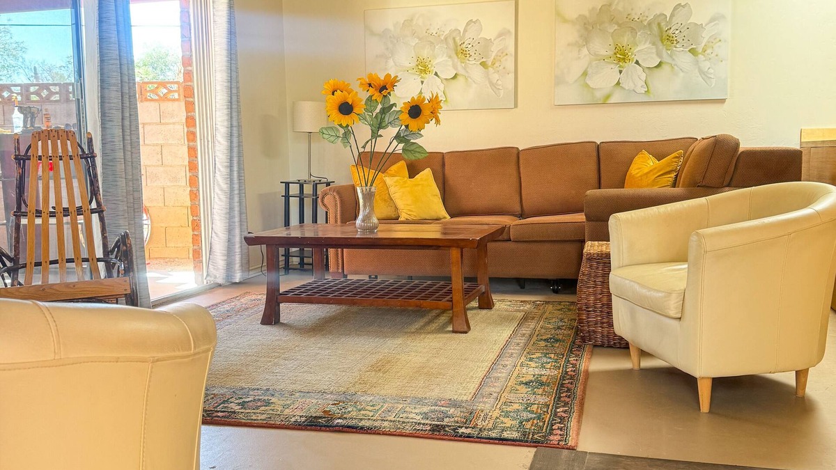 Oro Valley House | 1,200 sq. ft. Private Casita