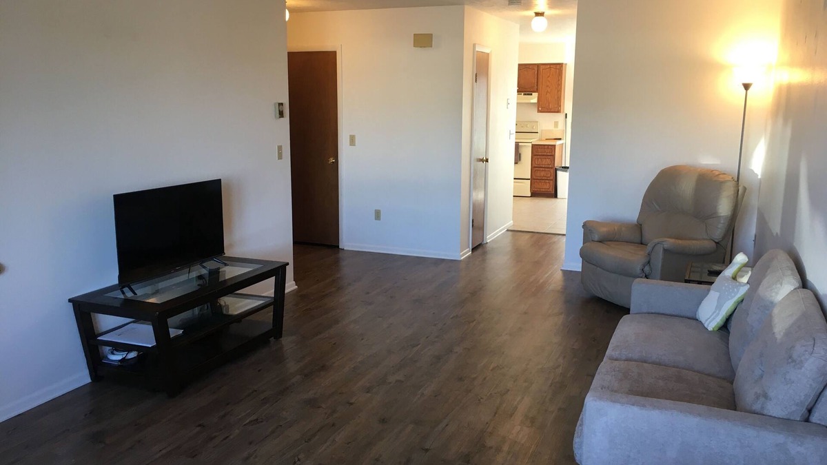 Casper House | 1,800sf 3 Stories with 8 beds townhome
