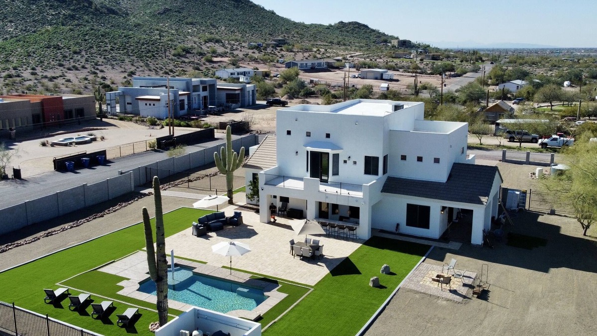 Apache Junction House | 1+ Acre 5 Bedroom Desert Oasis with Pool and Mountain Views!