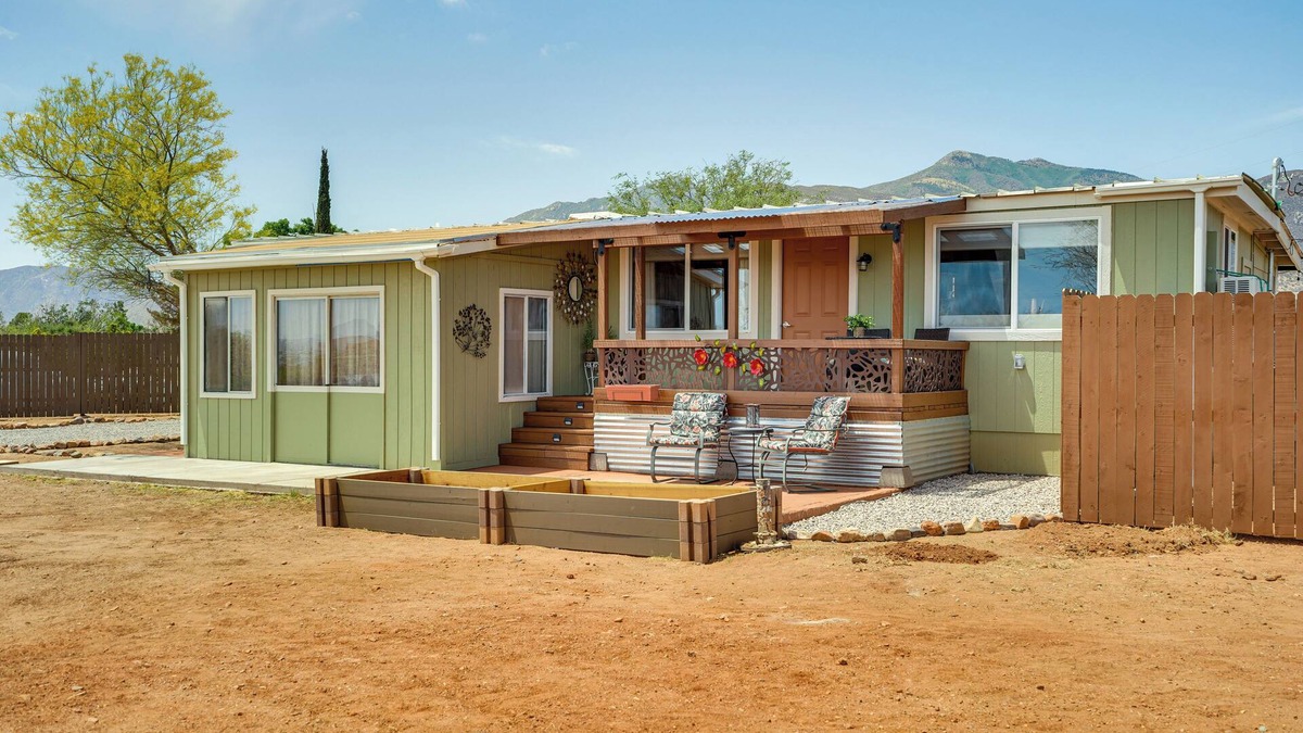 Sierra Vista Southeast House | 1 Acre, Home Office: Sierra Vista Gem 4 Mi to Dtwn
