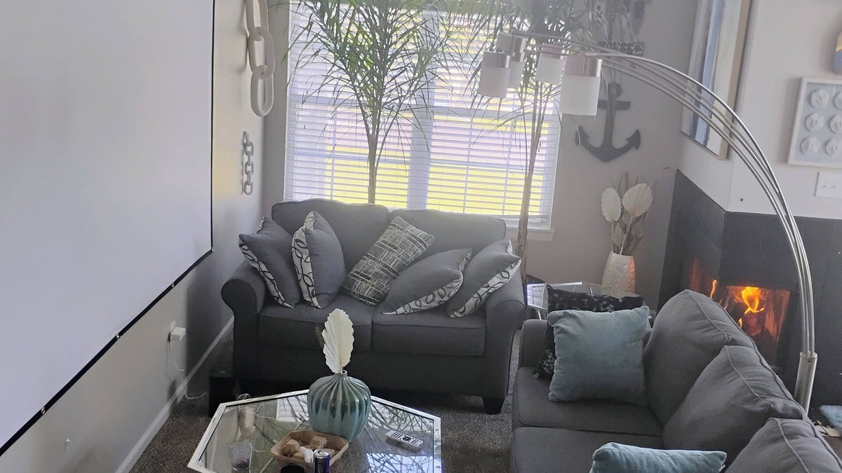 Wayne Apartment | 1-bd apartment with WiFi, AC , lake access, living room projector and fireplace