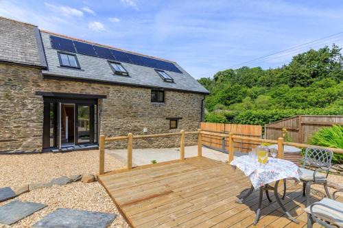 Brendon House | 1 Bed in Brendon oc-b32441