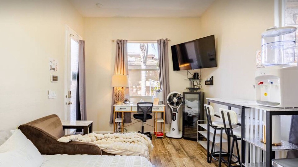 Winchester House | 1 Bed Room Casita-Suite with Private Entrance