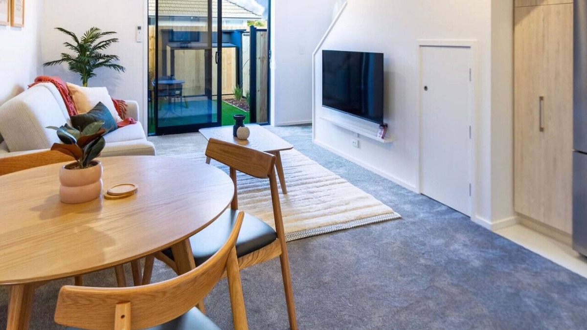 Papanui House | 1 Bedroom 1 Bath Executive Escape Northlands Mall