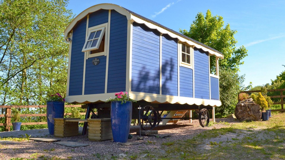 Askam-in-Furness Cottage | 1 bedroom accommodation in Askam-in-Furness, near Ulverston