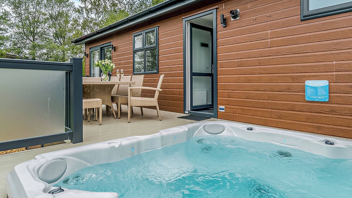 Pentney Ski Chalet | 1 bedroom accommodation in Pentney, King’s Lynn